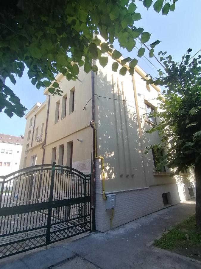 Nova Lake Apartamente Wild Jungle Satu Mare Exterior photo